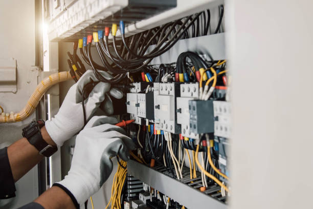 Best Emergency Electrician Near Me  in Lla Lla, WA